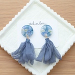 まぁるにリボンタッセルイヤリング かピアス