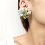 new///お花イヤリング•ピアス  ライトブルー系