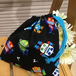 ⭐️本日のお買い得⭐️ロボットマチ付18×18×6⭐️マチ無し18×18男の子可愛いカラフルロボットのコップ袋  (ブラック)  ひも色10色