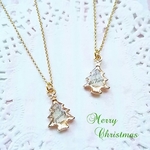 クリスマスツリーのネックレス