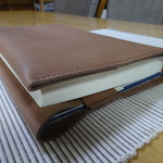 単行本用革のブックカバー　T-13