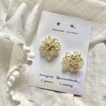 【再販】つぶつぶ（シルバー×イエロー）　::ビーズ　刺繍　ビーズ刺繍　樹脂　樹脂イヤリング　樹脂ピアス　アレルギー対応::