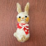 冬のうさぎ ブローチ