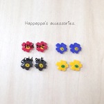 北欧風の可愛いお花ピアス