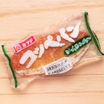 ユニーク　レトロ菓子パンA 　ブローチ　