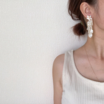 new!【ウェディング🕊】ゴールドのフラワーと花びらアクセサリー　g