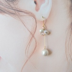 パールのゆれるピアス