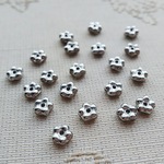 花摘み～シルバー～　チェコビーズ　5mm 20個