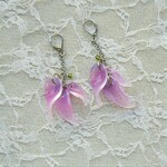 No.607【送料無料】藤の花風ピアス