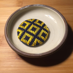 こぎん刺しのくるみボタン　豆こ連続　38mm