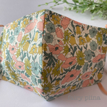 リバティ生地使用　秋冬デザイン立体マスク　