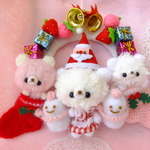 +くまちゃんと冬のお仕度+　あみぐるみ　クリスマスリース