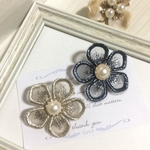 ハンドメイド　刺繍フラワーパール　ポニーフック　①シャンパンゴールド フラワー②くすみブルーフラワー