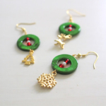 クリスマスカラーシェルのピアス