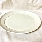 白い大皿　マット／半磁器土／陶器／リム皿