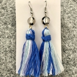 トンボ玉のタッセルピアス