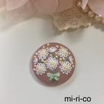 マーガレットとかすみ草の花束　 ブローチ／ヘアゴム