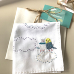 虹色🌈の雲とインコ　ずっと一緒だよ はんかちNO.1