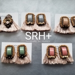 ウッドビーズ　刺繍ビーズピアス　大ぶりピアス　秋冬ピアス