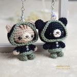 Ｅthan様用リクエスト品＊あみぐるみストラップ＊黒いレインコートを着たくまちゃん＆ねこちゃん