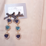 3連ゴールドブルーハートリボンピアス/イヤリング