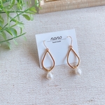 雫ゴールドと淡水パールピアス/イヤリング/サージカルステンレス nonoacs