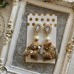 華やかビジューカボション＊刺繍タッセル秋ピアス