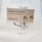 小さいツイストピアス　18kgpピアス