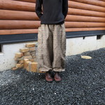 着物リメイク　六角の中に色んな模様のもんぺパンツ