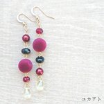 赤と黒と蜂蜜のピアスorイヤリング