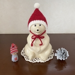 しろくま貯金箱　とんがり帽子(クリスマス③) 手作りポンポン付き