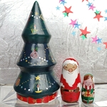 深い緑のクリスマスツリーマトリョーシカ