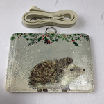 送料込み　受注作成　クリスマスはりねずみパスケース　動物IDカードホルダー　ハリネズミネームホルダー  カードケース