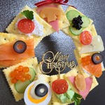 カナッペのクリスマスリース