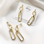 イヤリング 〜simple style シンプル スタイル 〜⚪︎◻︎ ゴールド ゆらゆら ピアス / イヤリング / 樹脂ピアス / チタンピアス