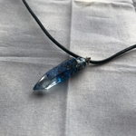青色ペンダント