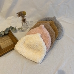 こどもの肌に柔らか　モコモコどんぐり帽子　とんがり帽　ニット帽