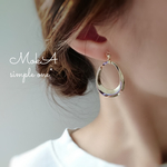 ◆送料無料◆ メタルオーバルフープ✨ノンホールピアス