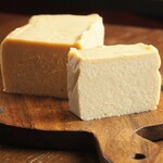 豆腐の入ったおなかに優しい美肌ベイクドチーズケーキ