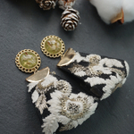 刺繍リボン⋈*.。大ぶり ブラック×ホワイト