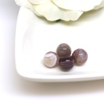縞めのう 約8mm 4粒