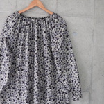 SALE！リバティ＊ギャザーブラウス （9・11号)