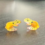 レオパードゲッコーのピアス(横向きVer.)①