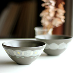 ご予約品☆北欧風のお花/白化粧ご飯茶碗
