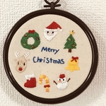 刺繍飾り　サンタさんといろいろクリスマスリース