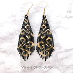 ﾃﾞﾘｶﾋﾞｰｽﾞのblack×goldフリンジピアス イヤリング