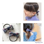 ネイビー×小花柄リボンのキッズツインヘアゴム　（ゴムの交換ができます）