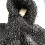 送料込み　フェザーヤンのミニマフラー🧣(黒色)
