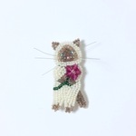 きみが好き　猫ブローチ　ビーズ 刺繍