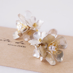 1輪の白銀Flowerピアス